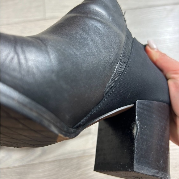 Donald J Pliner Edyn Ankle Boot Black - Picture 13 of 15